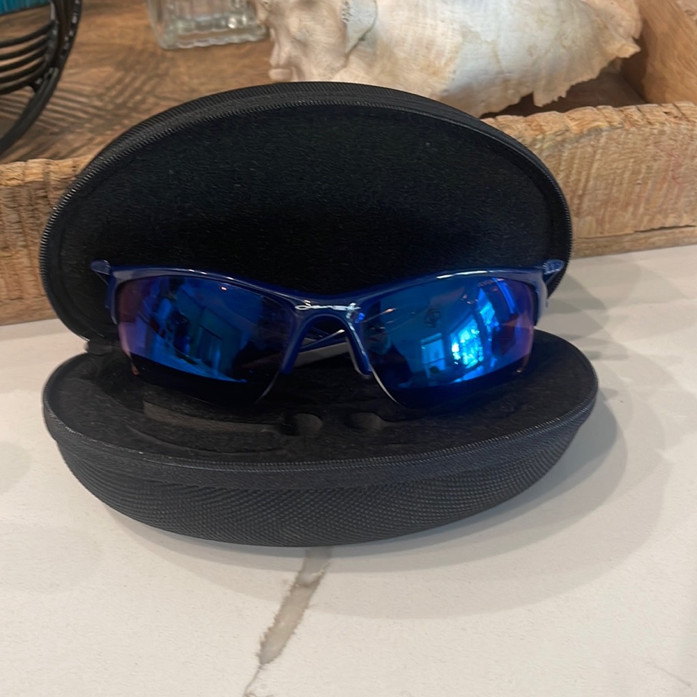 Men’s Oakley sunglasses 🕶️ sapphires Iridium polarized Oakley sunglasses